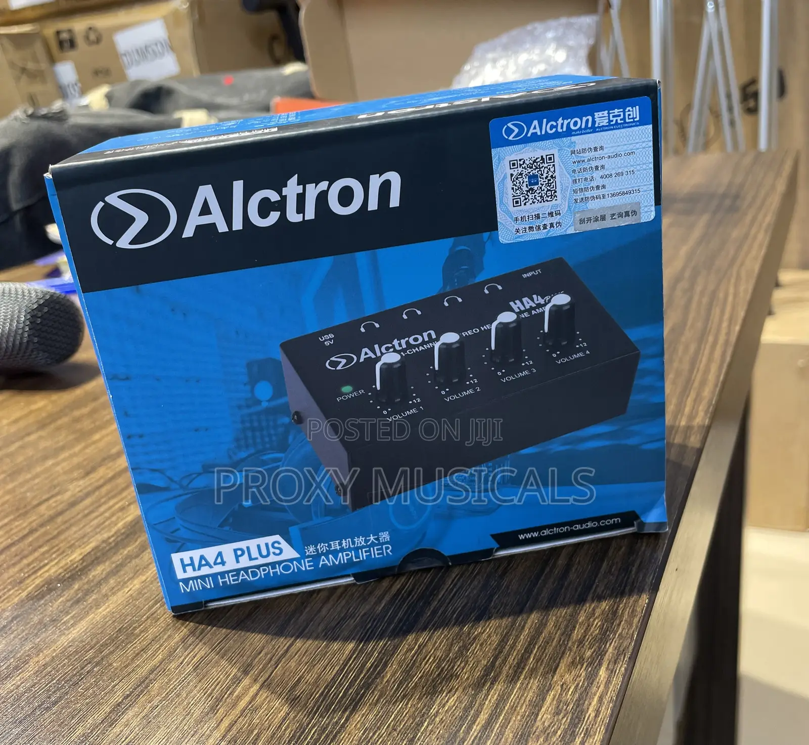 Alctron Headphone Amplifier
