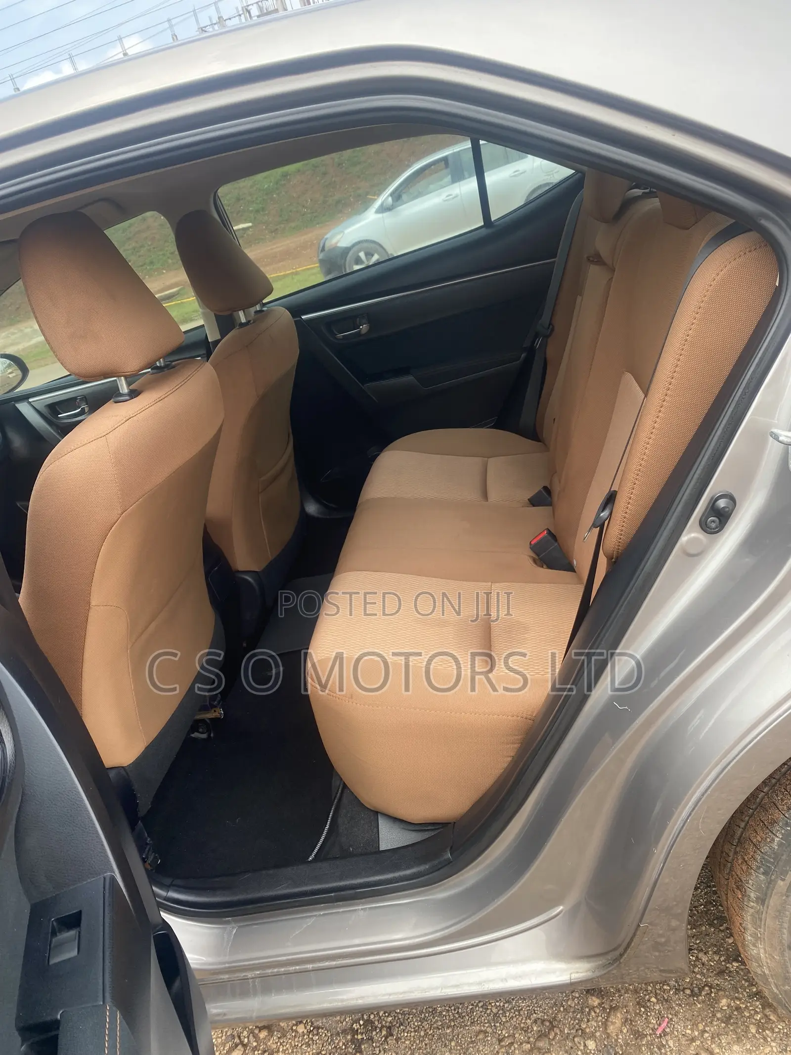 Toyota Corolla LE 4dr Sedan (1.8L 4cyl CVT) 2015 Gray
