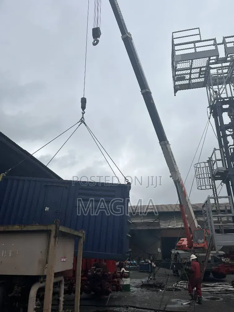 50T Rough Terrain Crane - Super Solid Crane for Your Rig Operations