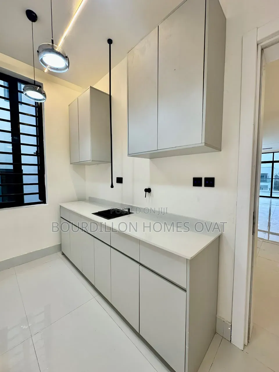 5bdrm Duplex in Lekk Phase 1 for sale