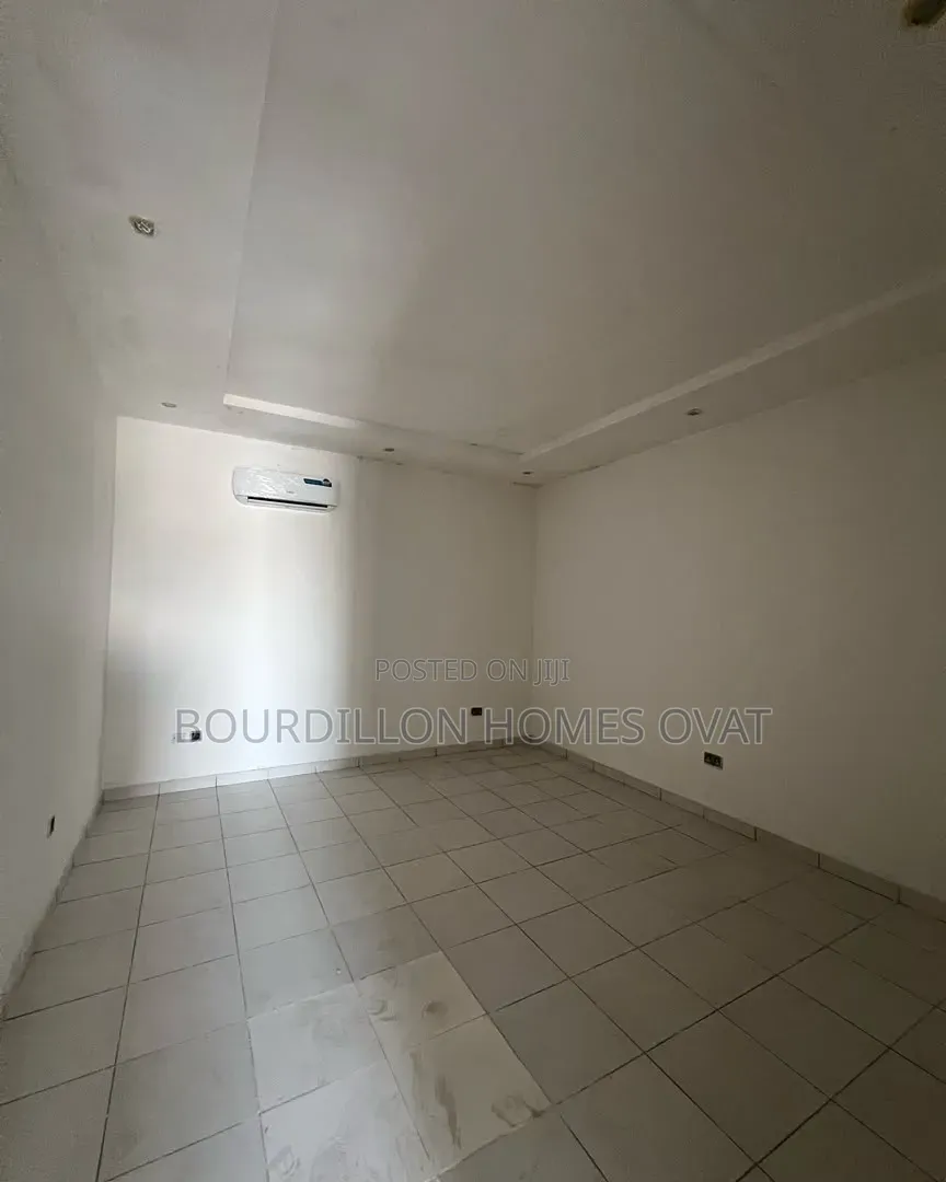 4bdrm Duplex in Ikoyi Lagos State for rent