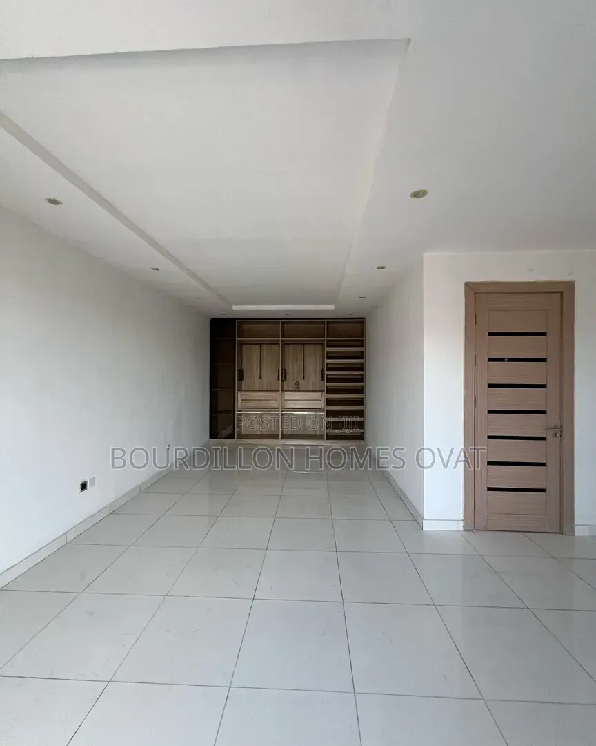 4bdrm Duplex in Ikoyi Lagos State for rent