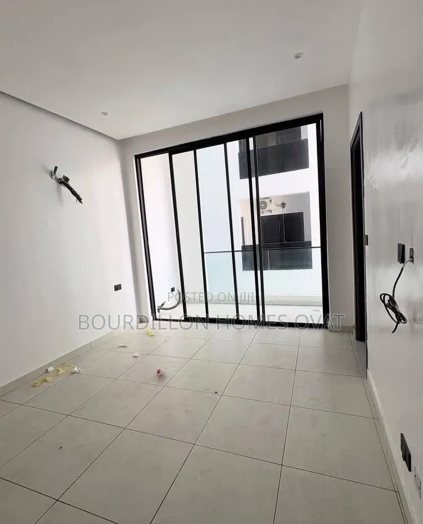 2bdrm Apartment in Ikate Lekki Lagos for rent
