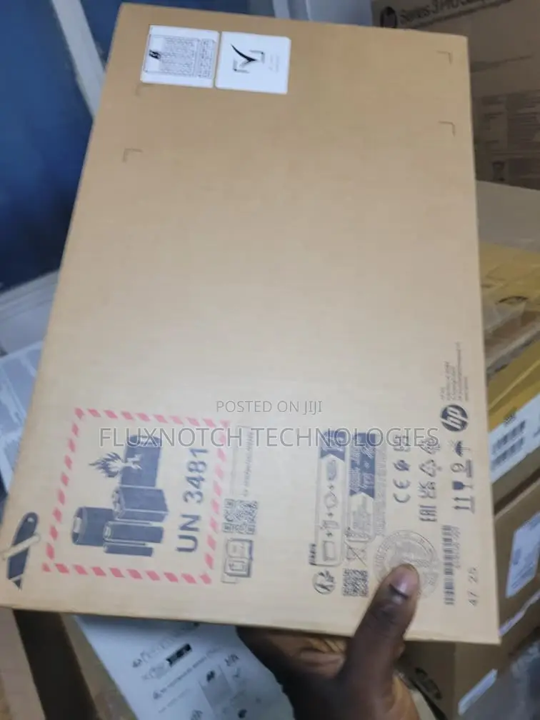 New Laptop HP ProBook 440 8GB Intel Core Ultra 7 SSD 512GB