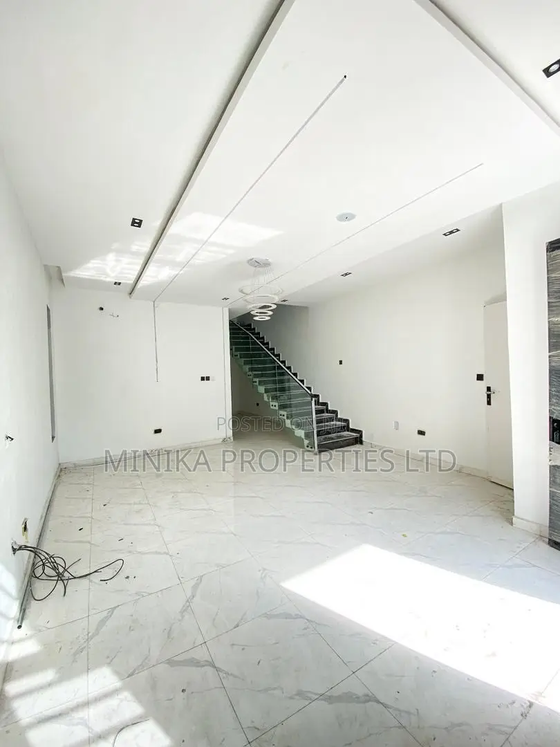 4bdrm Duplex in Ikota Villa Estate for sale
