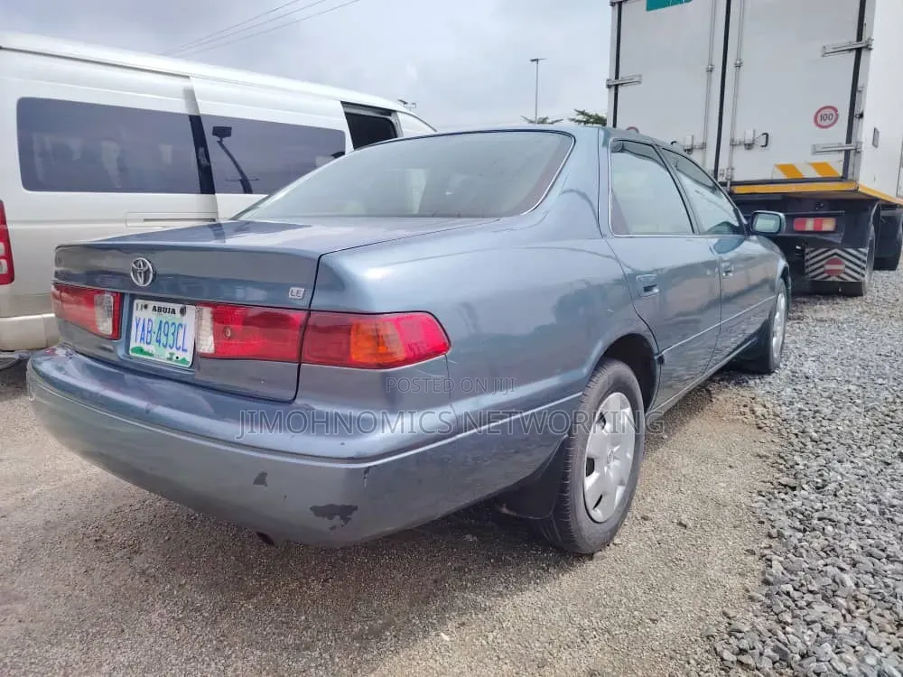 Toyota Camry 2007 Gray