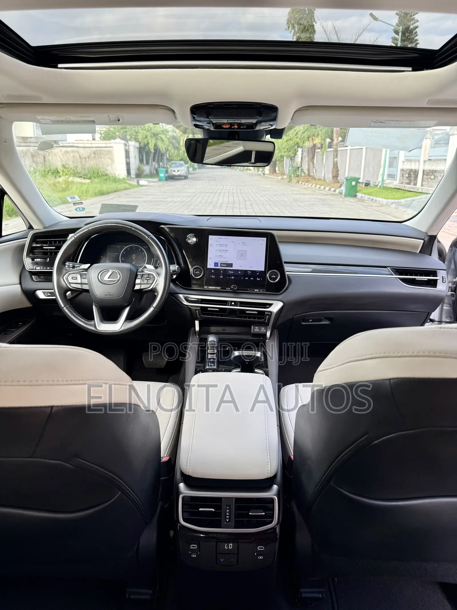 Lexus RX 350 Luxury 2023 Silver