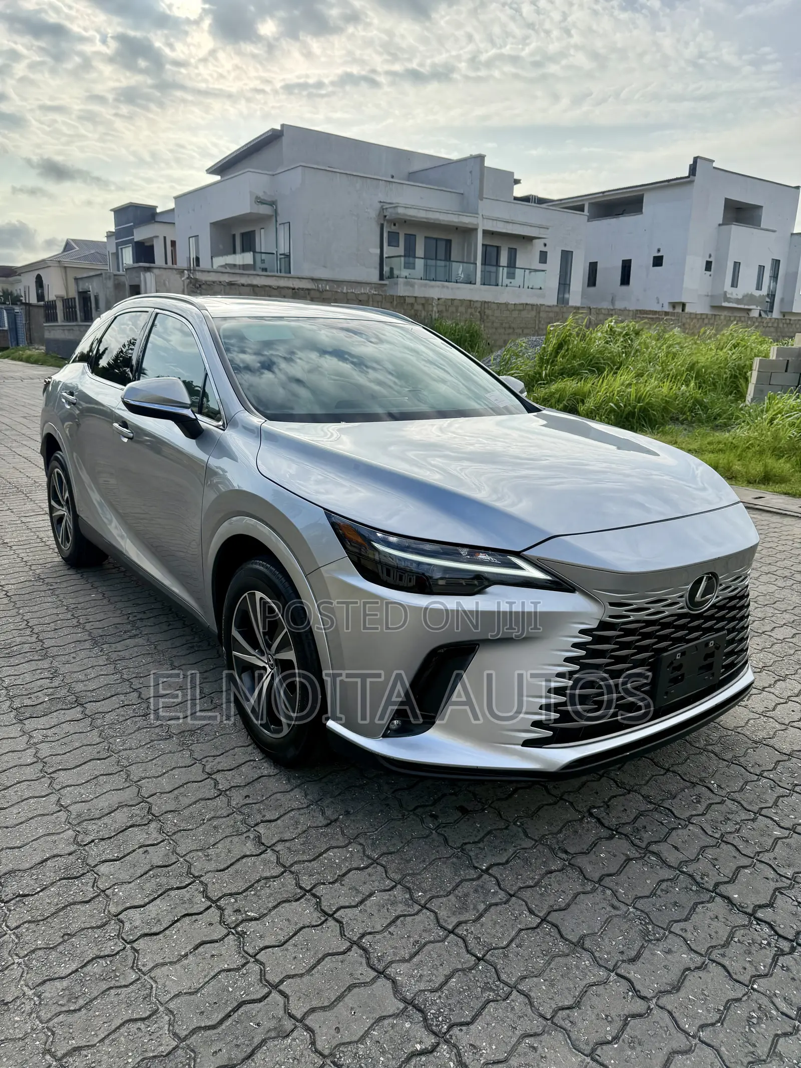 Lexus RX 350 Luxury 2023 Silver