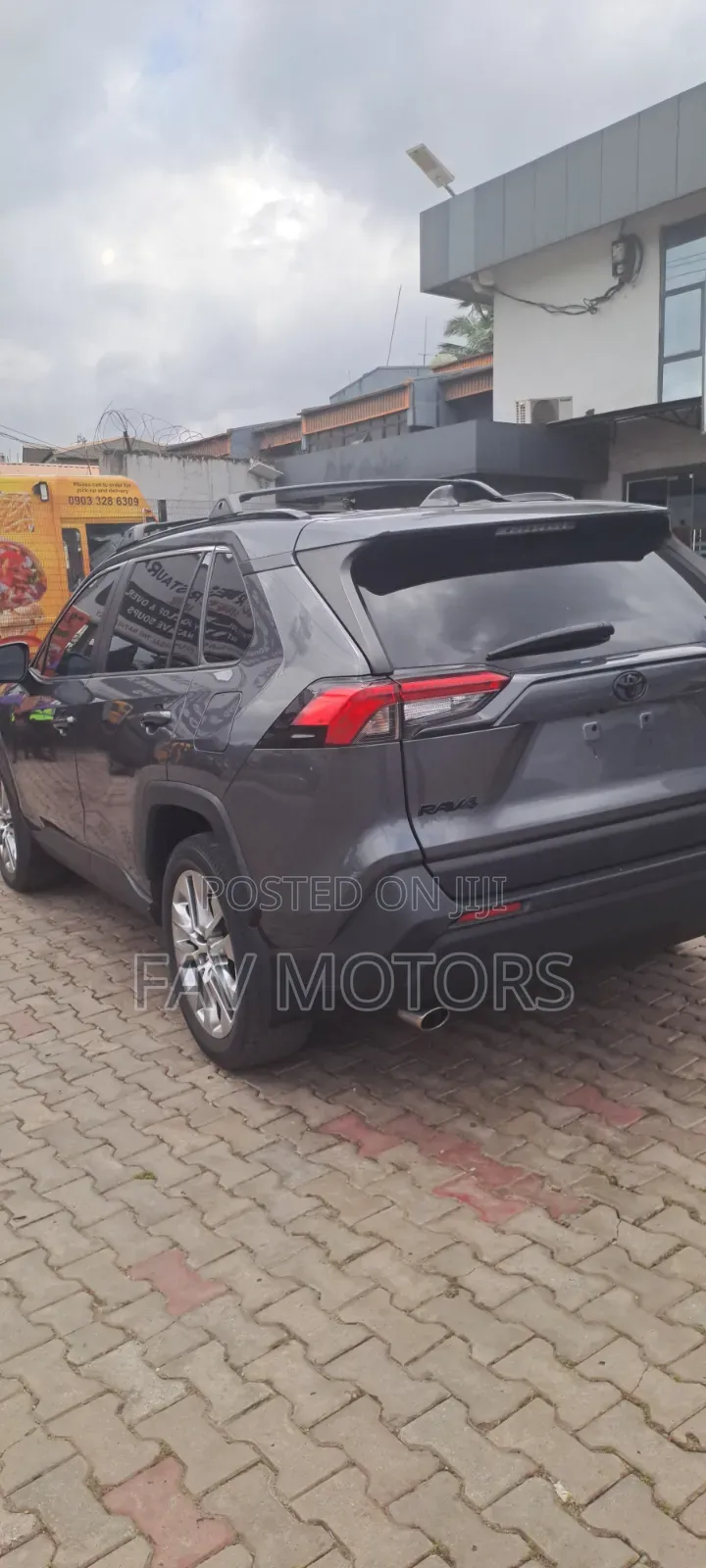 Toyota RAV4 XLE Premium 2021 Gray
