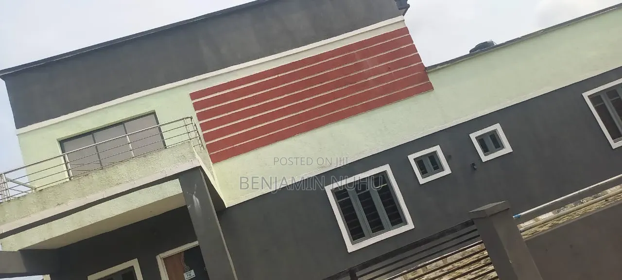 3bdrm Penthouse in Peak Prime One, Off Lekki-Epe Expressway for rent