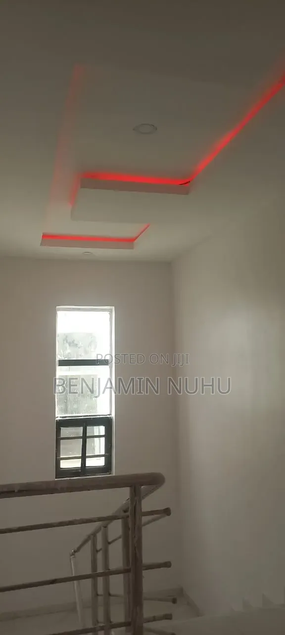 3bdrm Penthouse in Peak Prime One, Off Lekki-Epe Expressway for rent