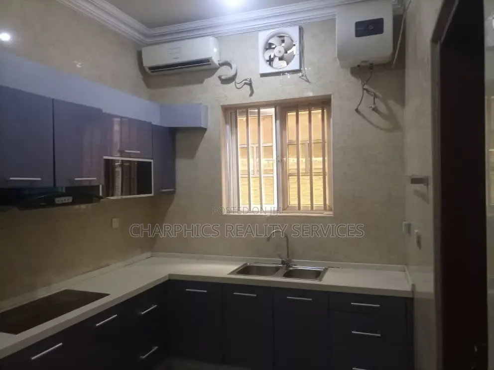 3bdrm Apartment in Parkview Estate for rent
