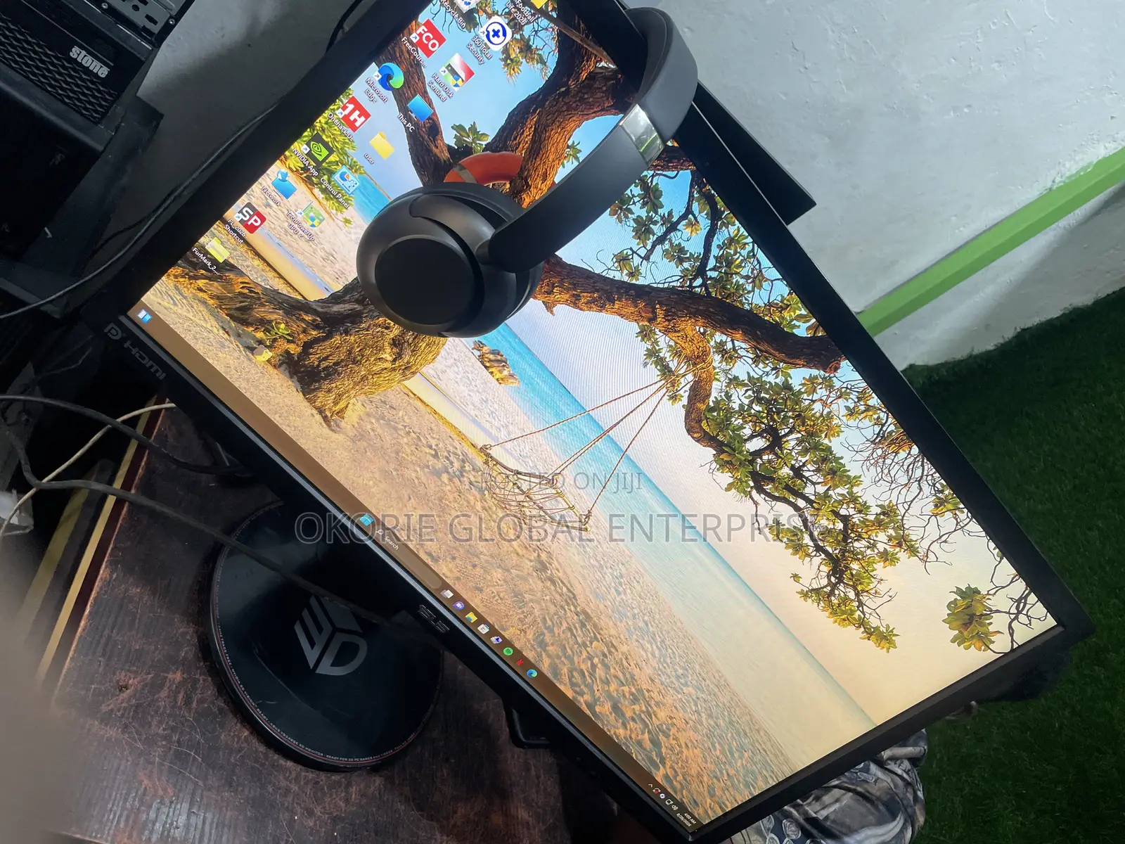 24 Inches Gaming Monitor