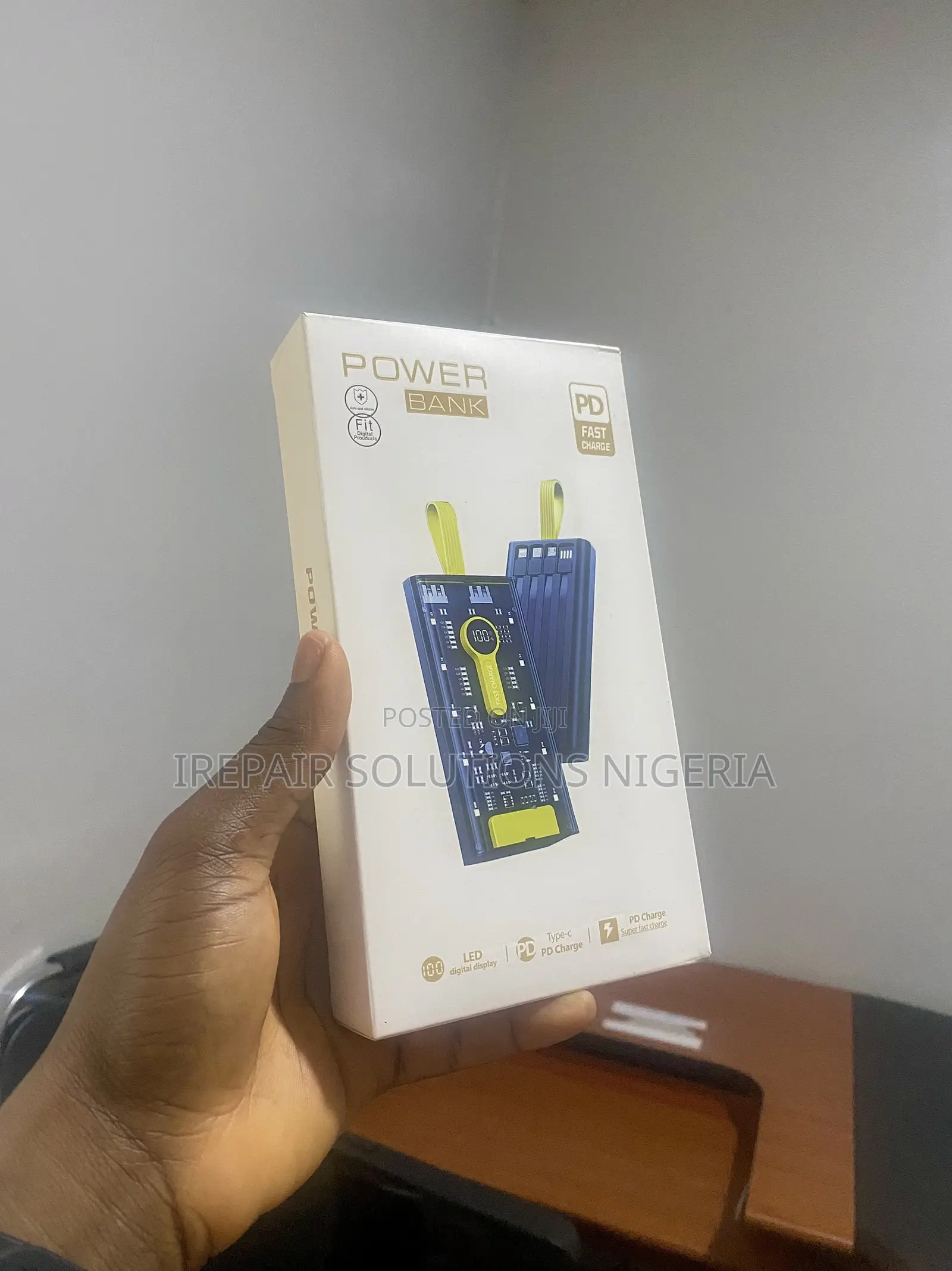 10,000mAh Transparent PD Fast Charging Power Bank(LED Digital Display)