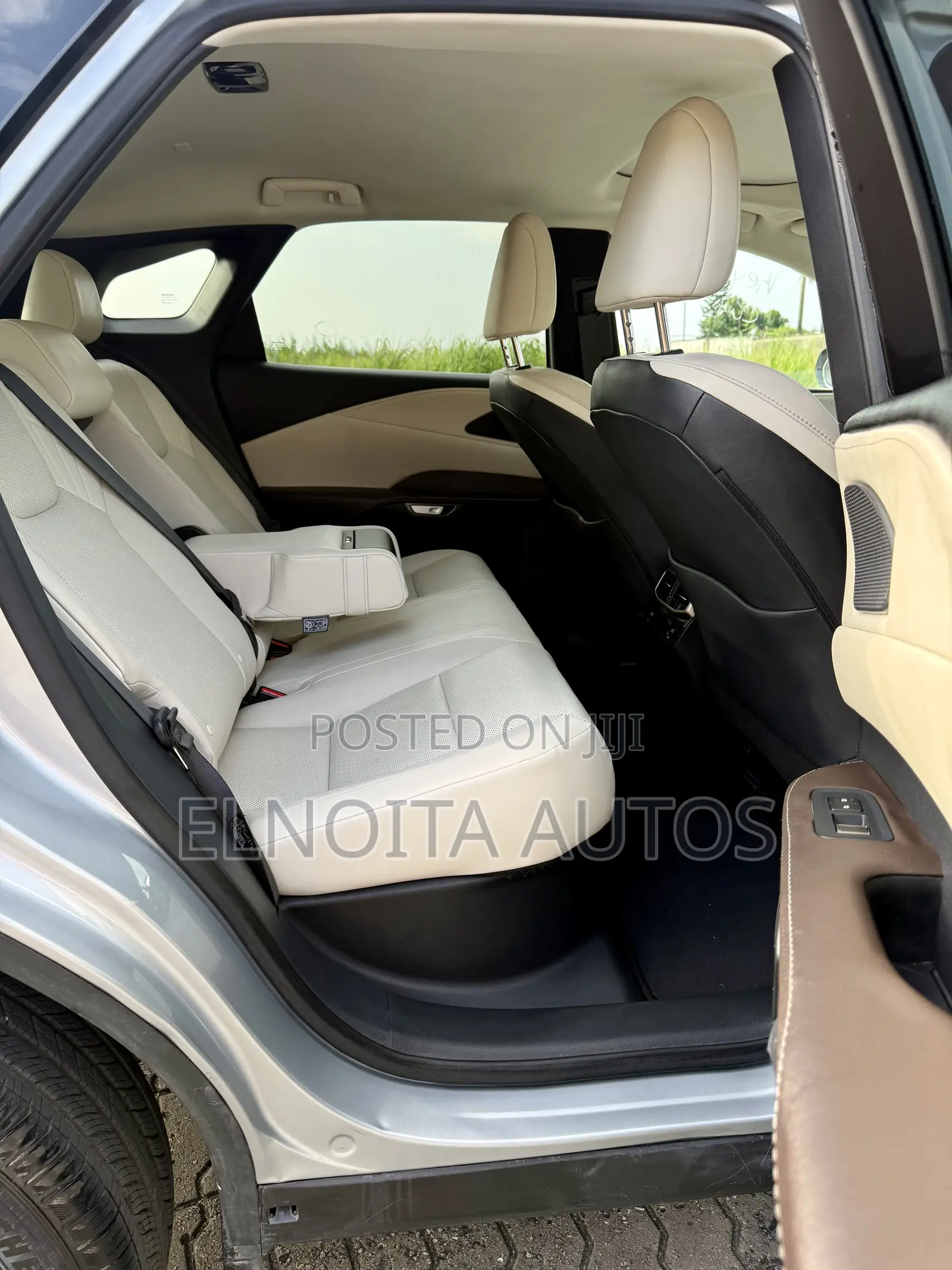 Lexus RX 350 Luxury 2023 Silver