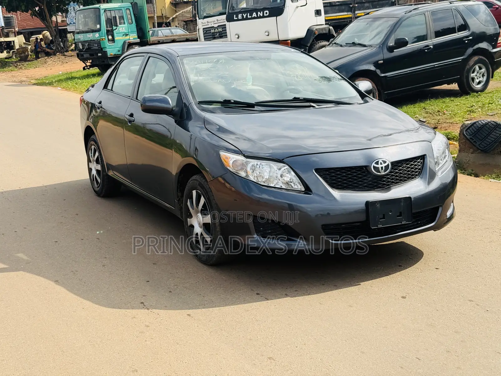 Toyota Corolla LE 4dr Sedan (1.8L 4cyl 4A) 2010 Gray