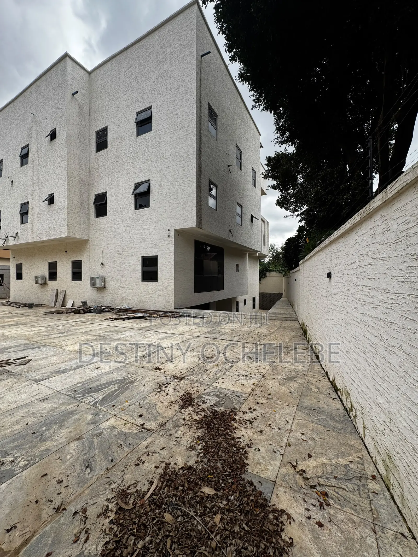 7bdrm Duplex in Maitama for sale