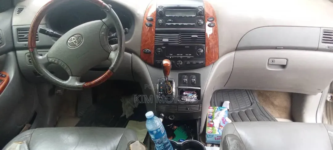 Toyota Sienna XLE Limited 2008 Silver