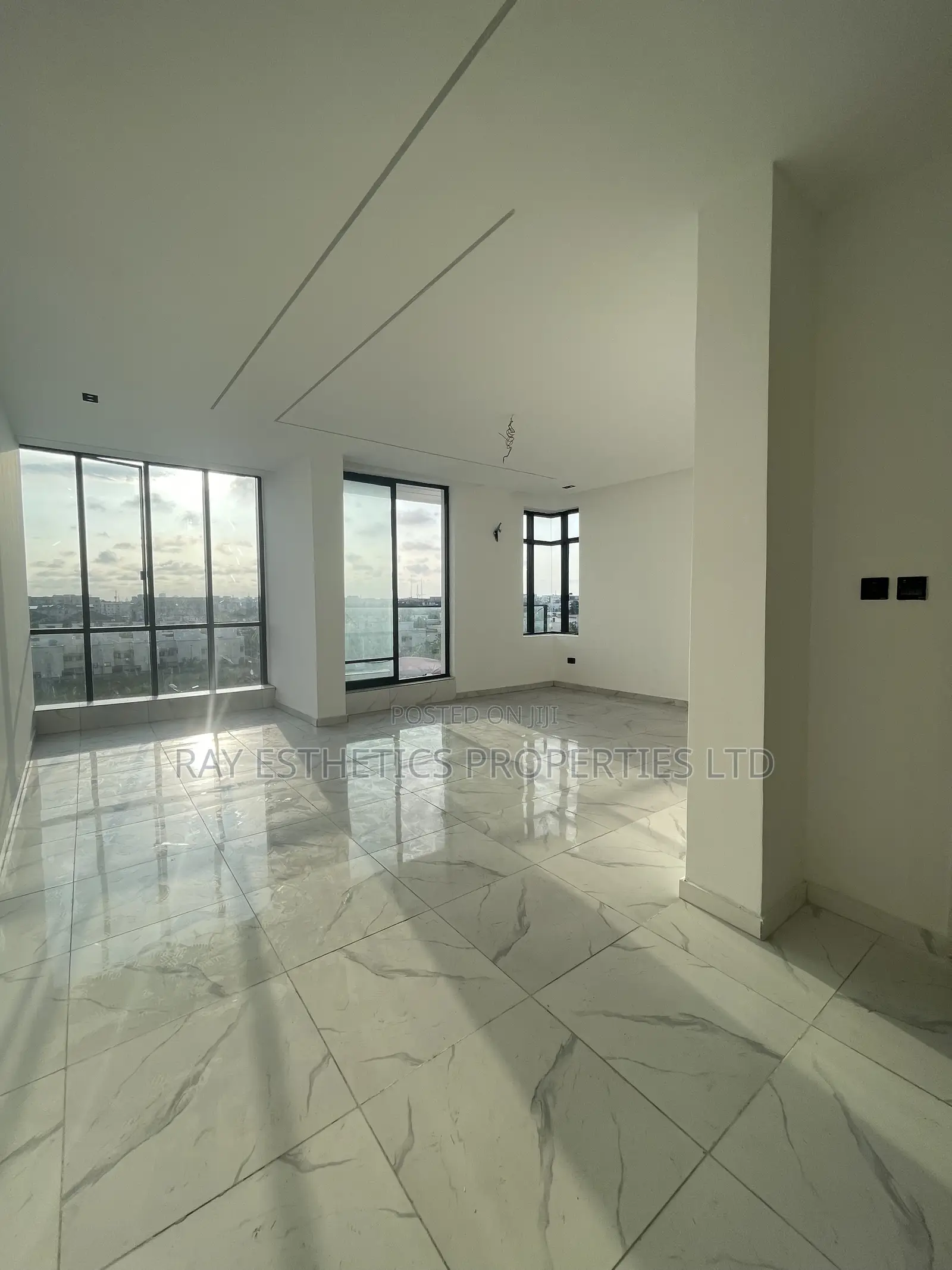 2bdrm Block of Flats in Ikate for sale