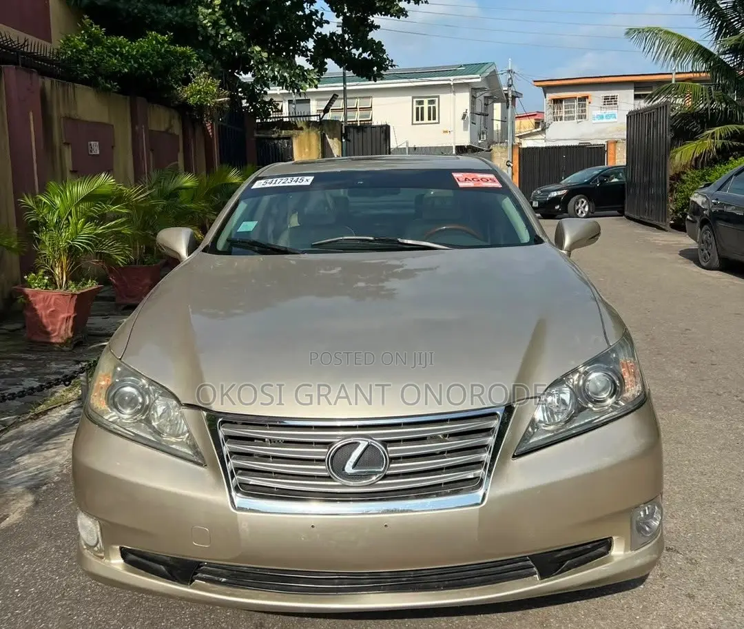 Lexus ES 350 2012 Gold
