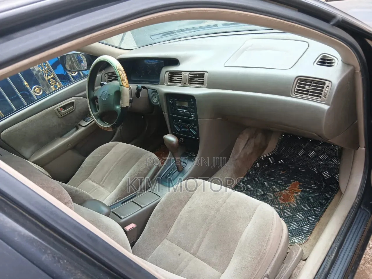 Toyota Camry 2000 Black