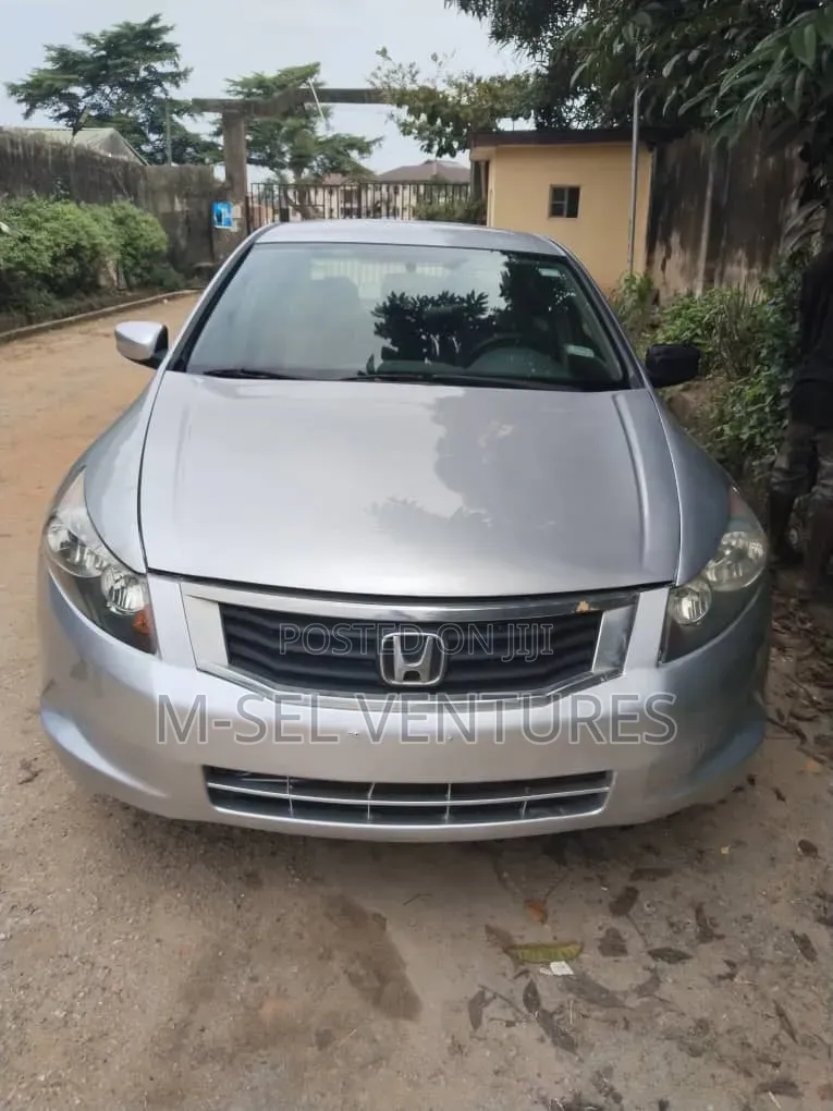 Honda Accord 2009 Silver