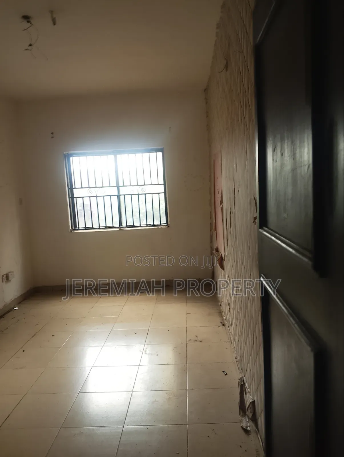 3bdrm Shared Apartment in Onitiri, Berger for rent