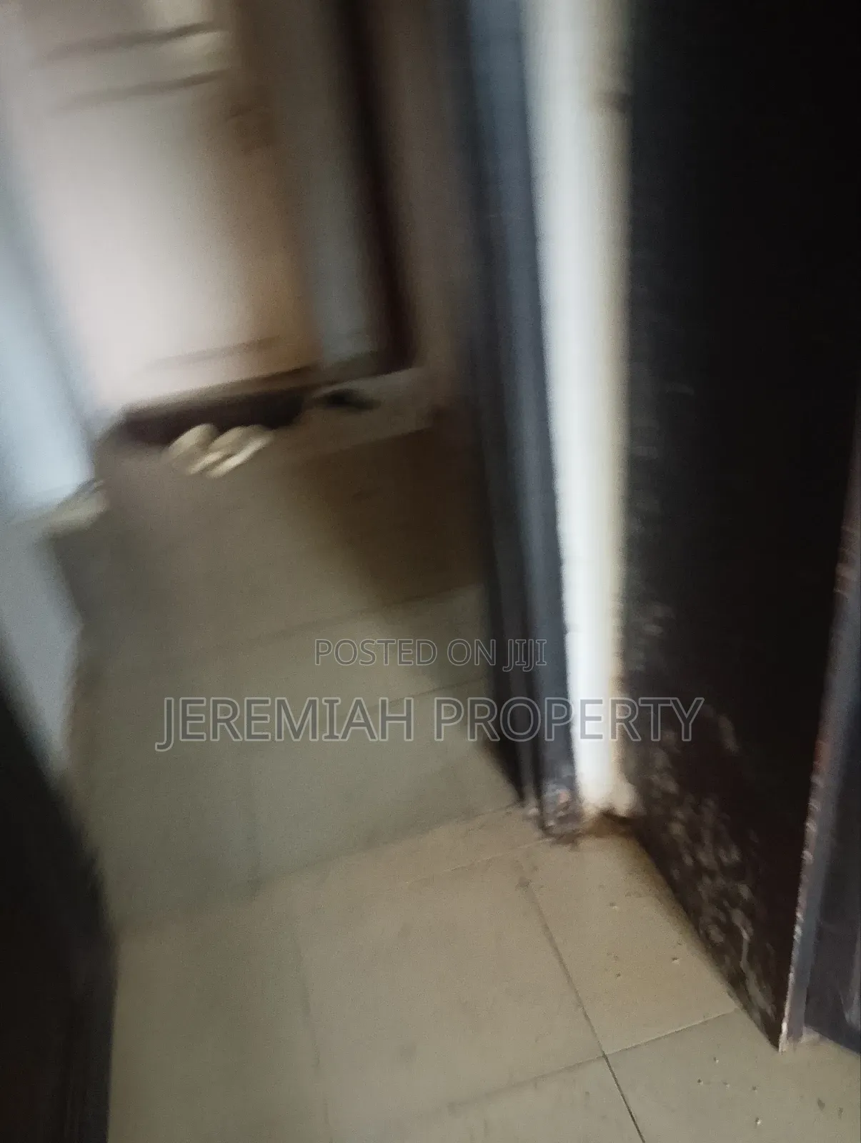 3bdrm Shared Apartment in Onitiri, Berger for rent
