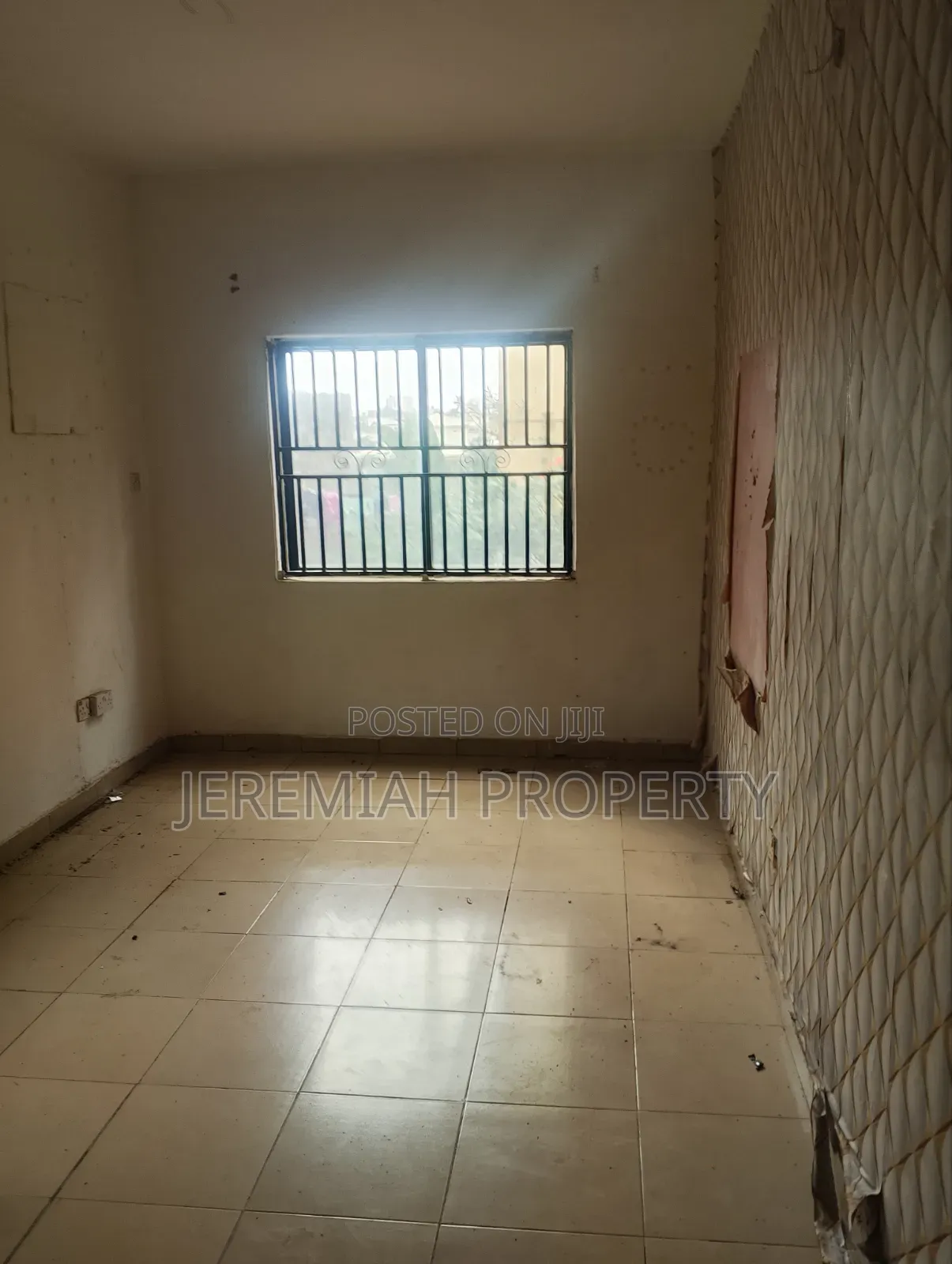 3bdrm Shared Apartment in Onitiri, Berger for rent