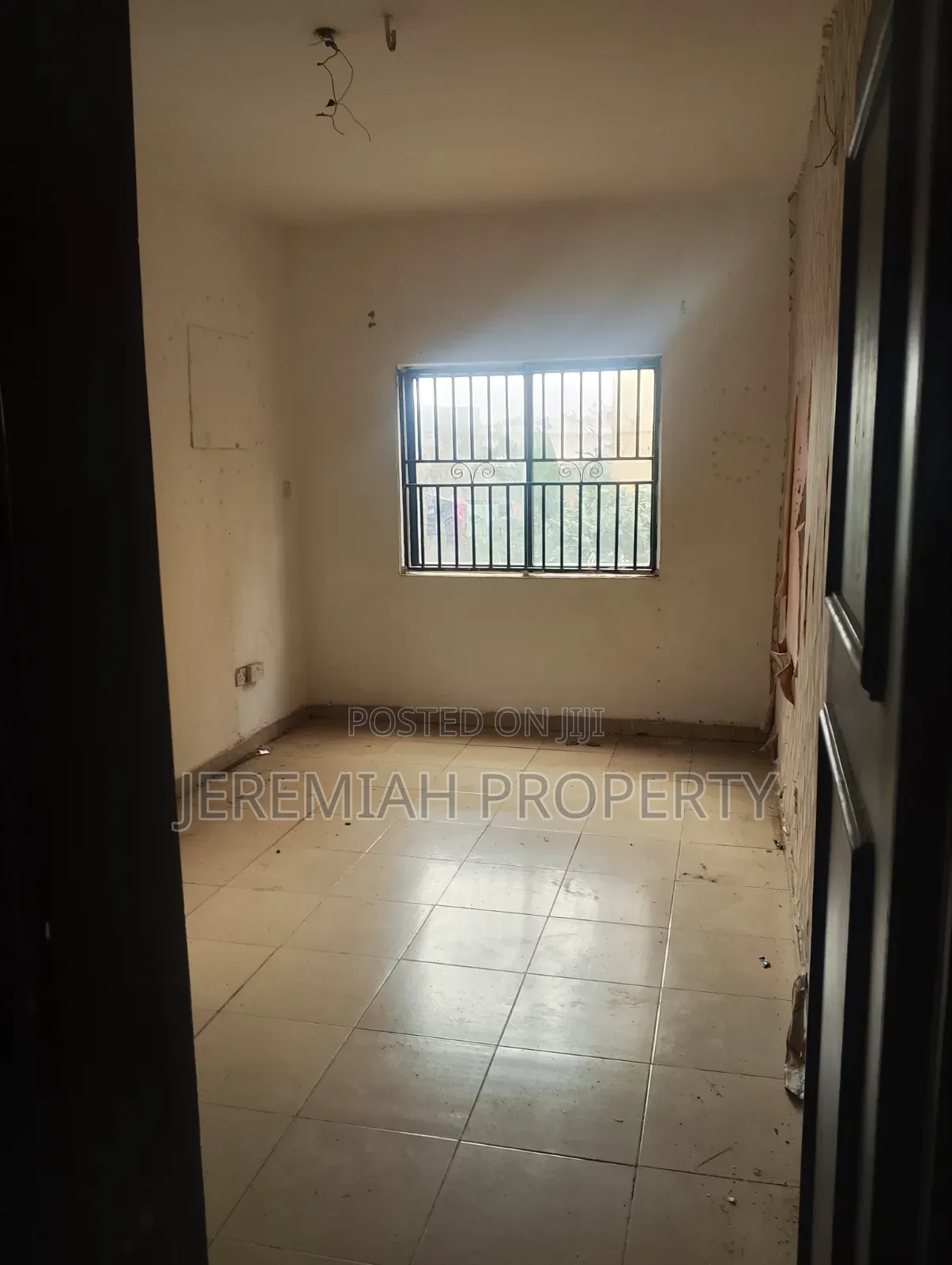 3bdrm Shared Apartment in Onitiri, Berger for rent
