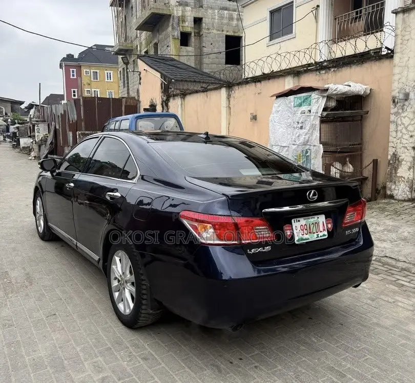 Lexus ES 350 2010 Blue