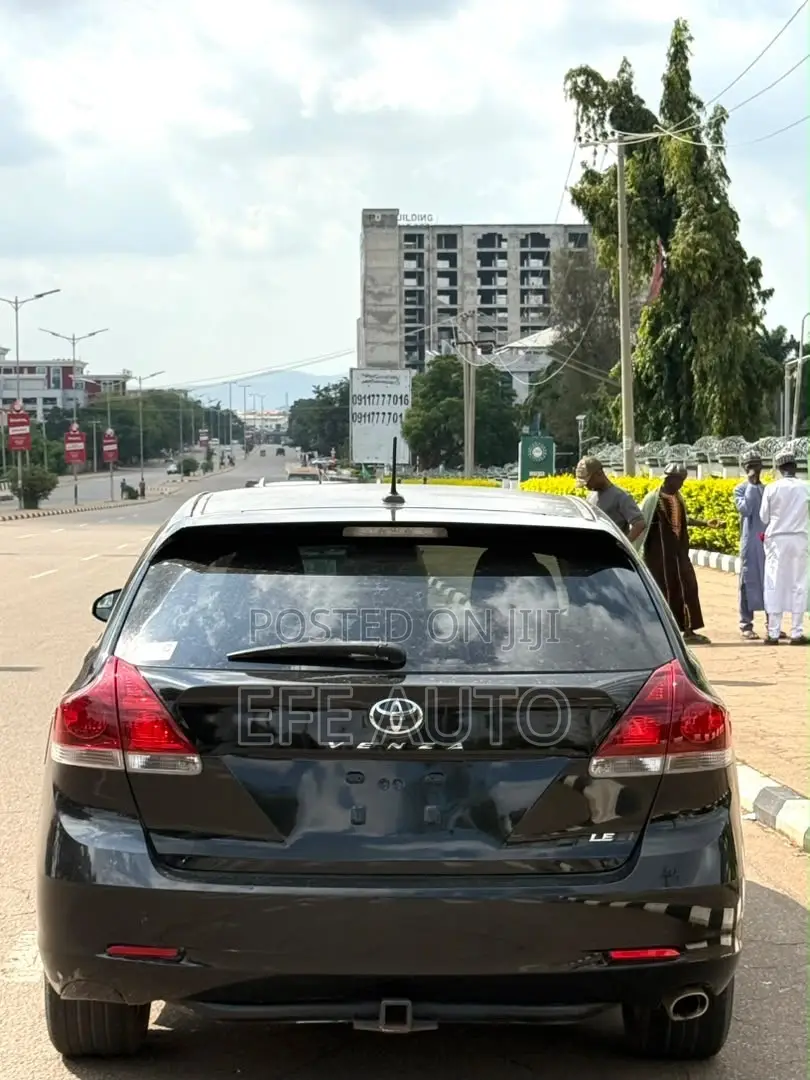 Toyota Venza LE AWD 2013 Black