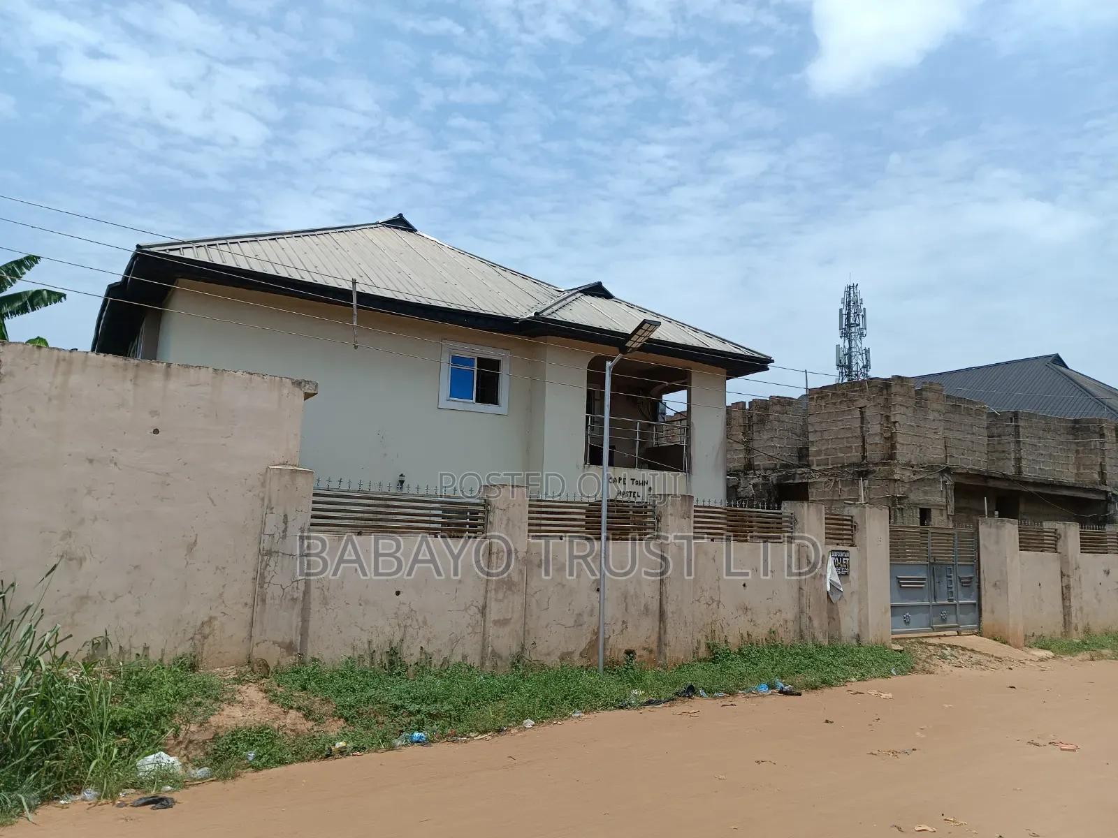 40 Rooms Hostel for Sale in Benin
