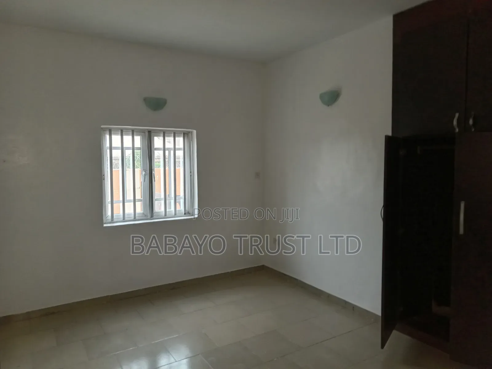 40 Rooms Hostel for Sale in Benin