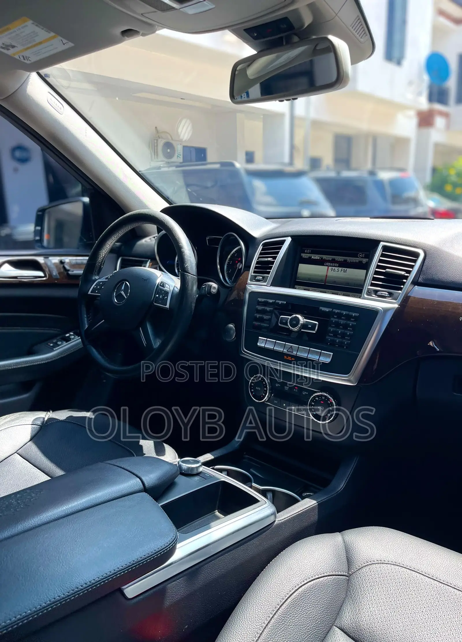 Mercedes-Benz M Class ML350 4MATIC 4dr SUV AWD (3.5L 6cyl 7A) 2015 Gray