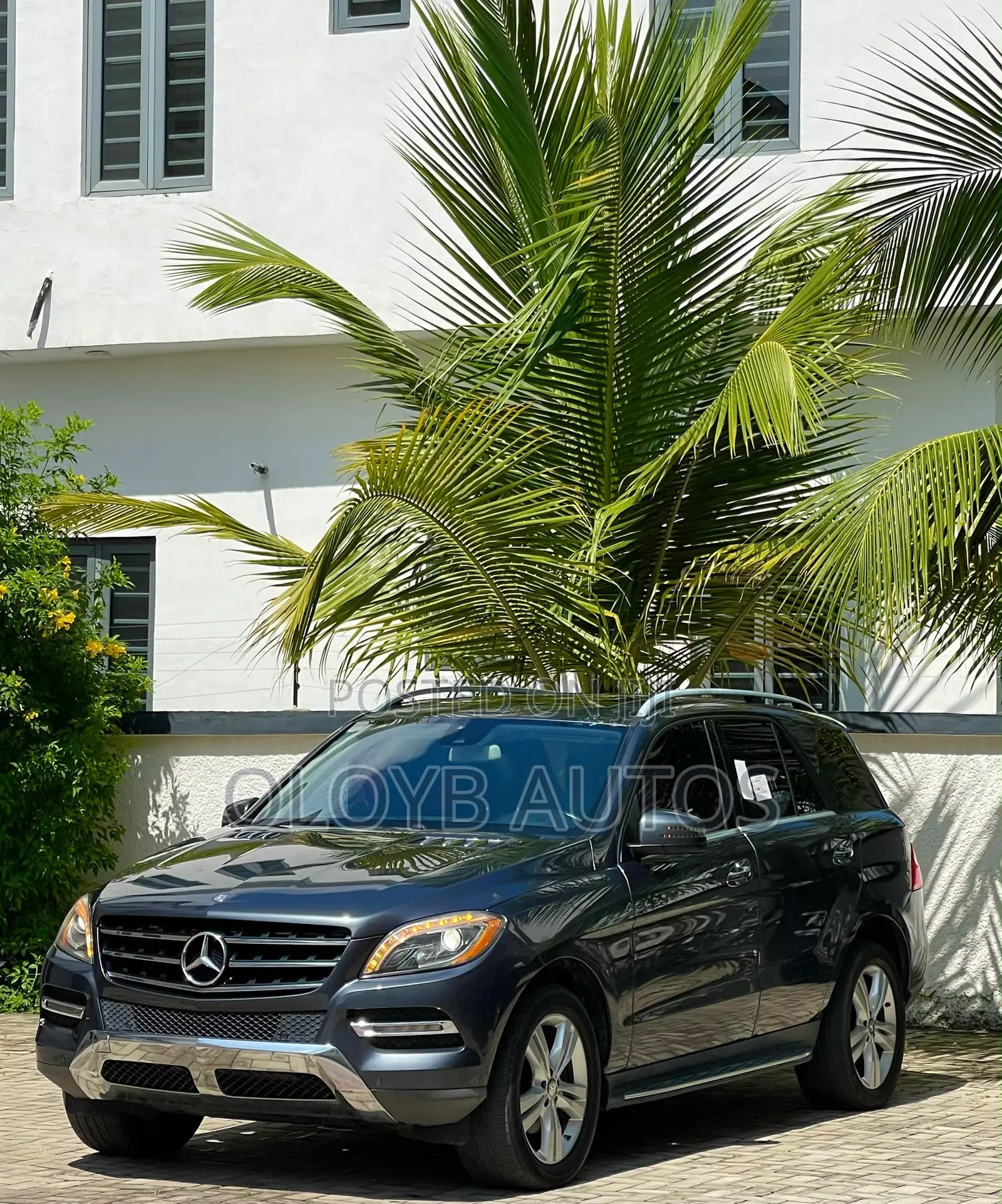 Mercedes-Benz M Class ML350 4MATIC 4dr SUV AWD (3.5L 6cyl 7A) 2015 Gray