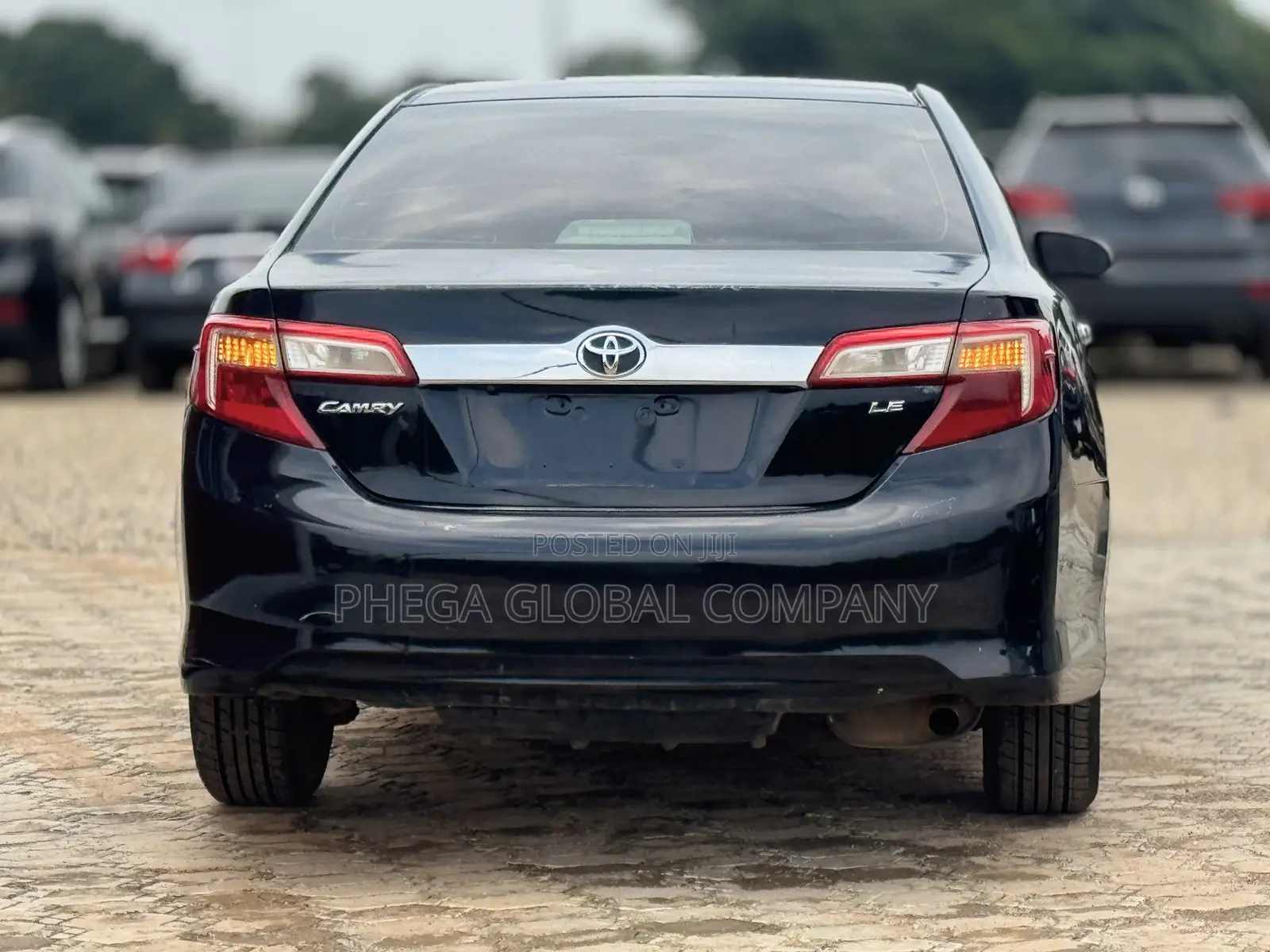 Toyota Camry LE 4dr Sedan w/Prod. End 11/13 (2.5L 4cyl 6A) 2014 Black