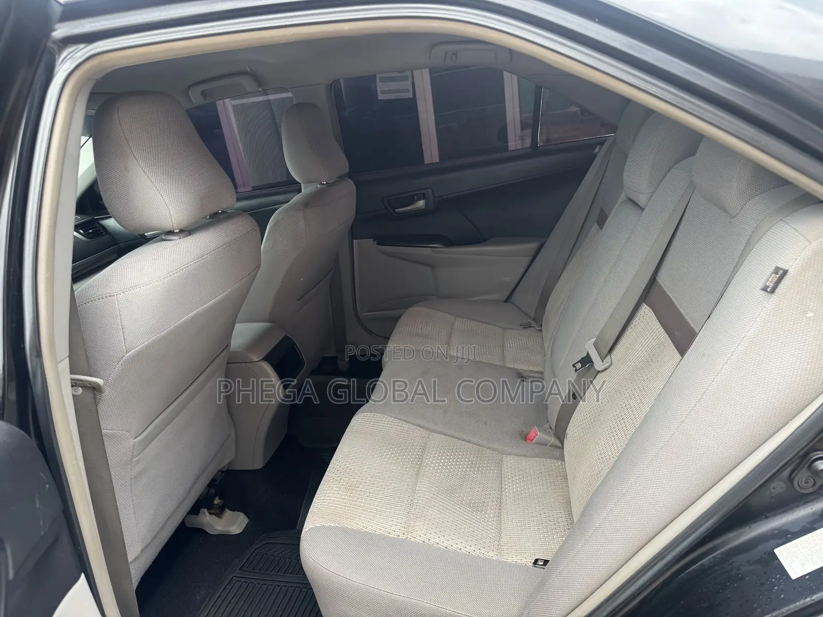 Toyota Camry LE 4dr Sedan w/Prod. End 11/13 (2.5L 4cyl 6A) 2014 Black