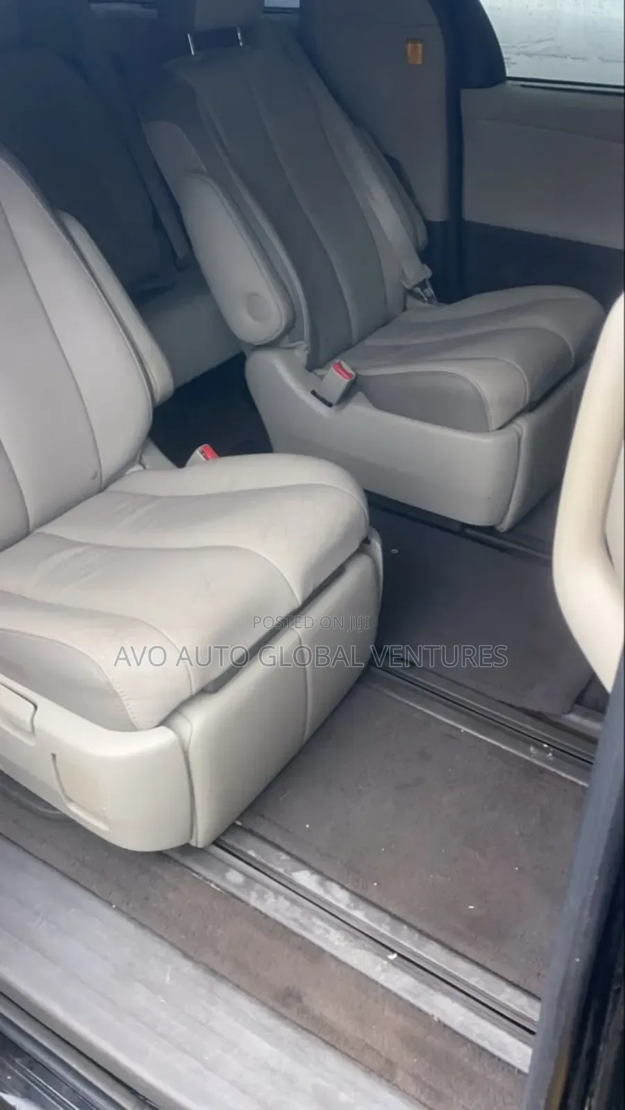 Toyota Sienna 2012 Black