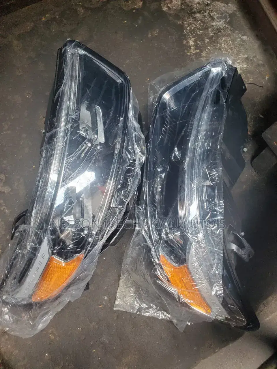 Head Light Ford Explorer 2020