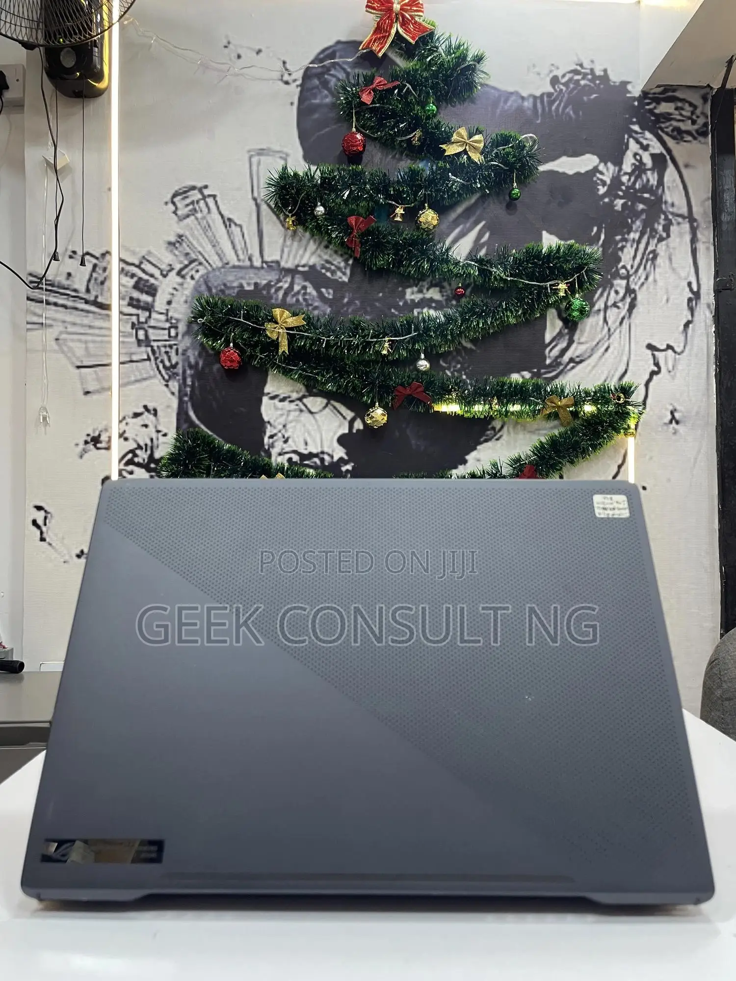 Laptop Asus ROG Zephyrus G15 24GB AMD Ryzen 9 SSD 1T