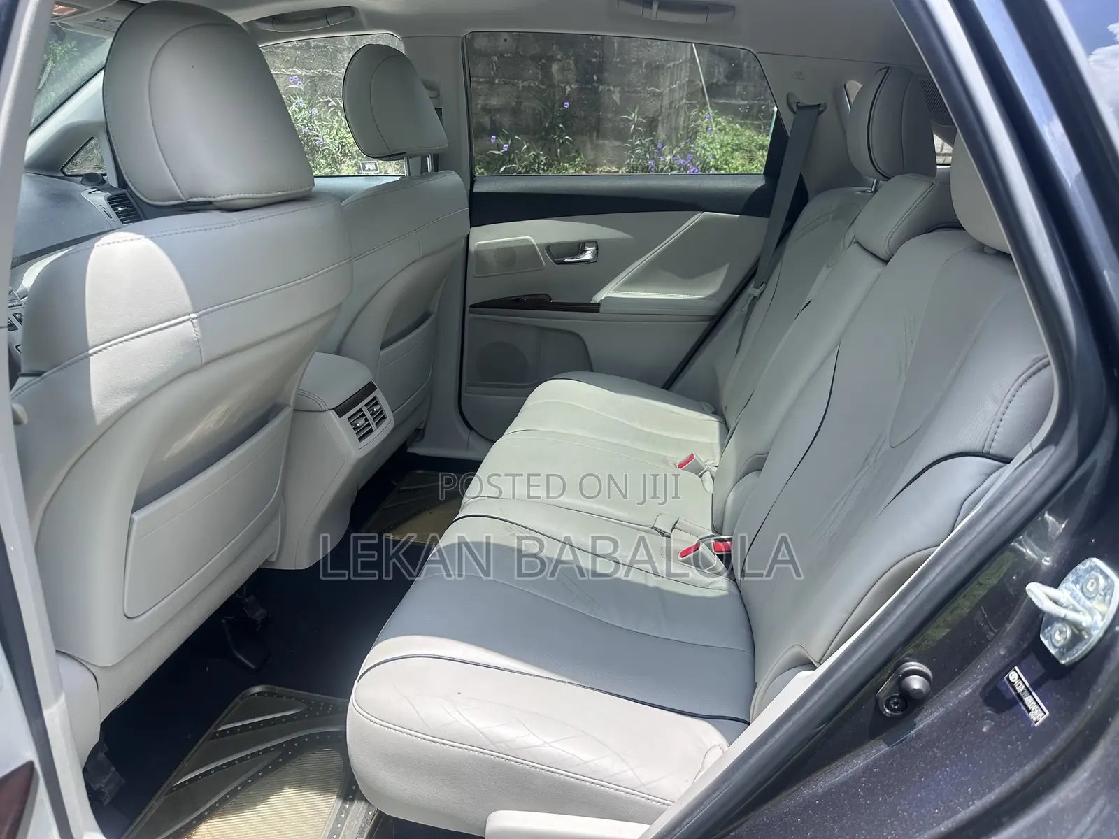 Toyota Venza V6 AWD 2010 Gray