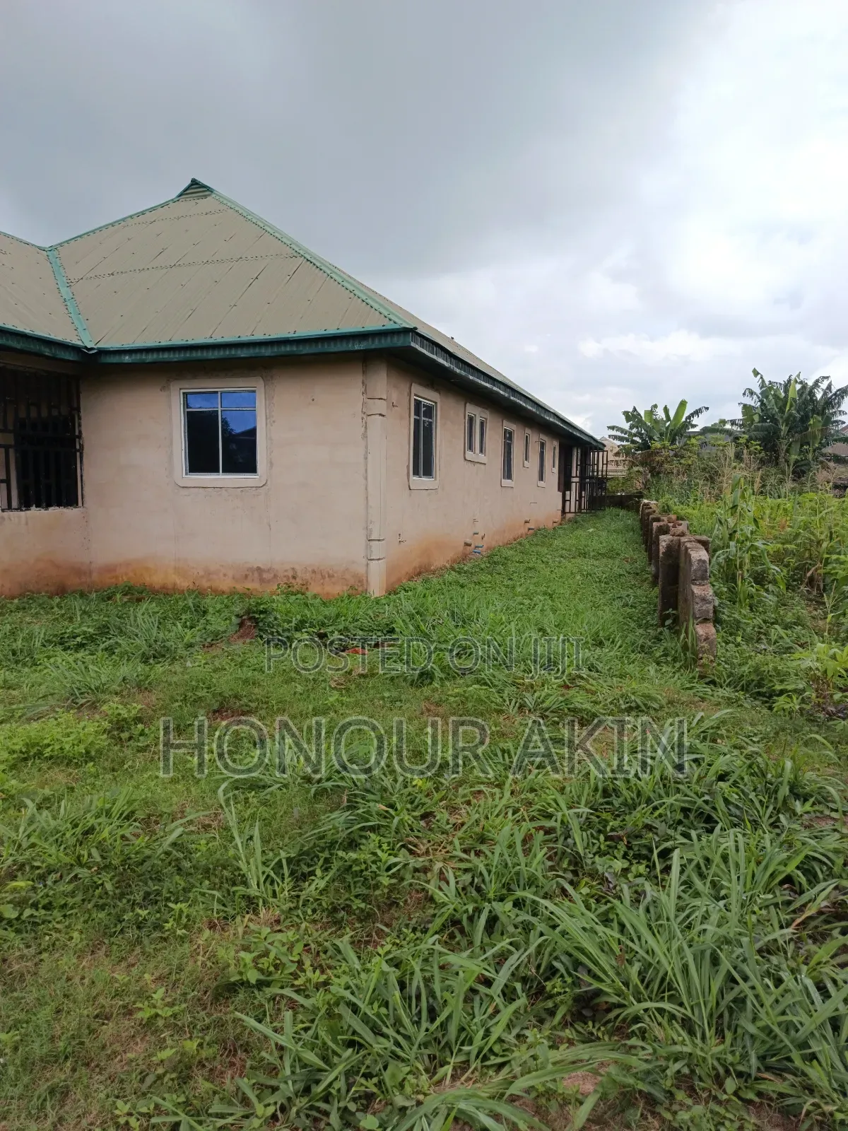 3bdrm Bungalow in Benin City for sale