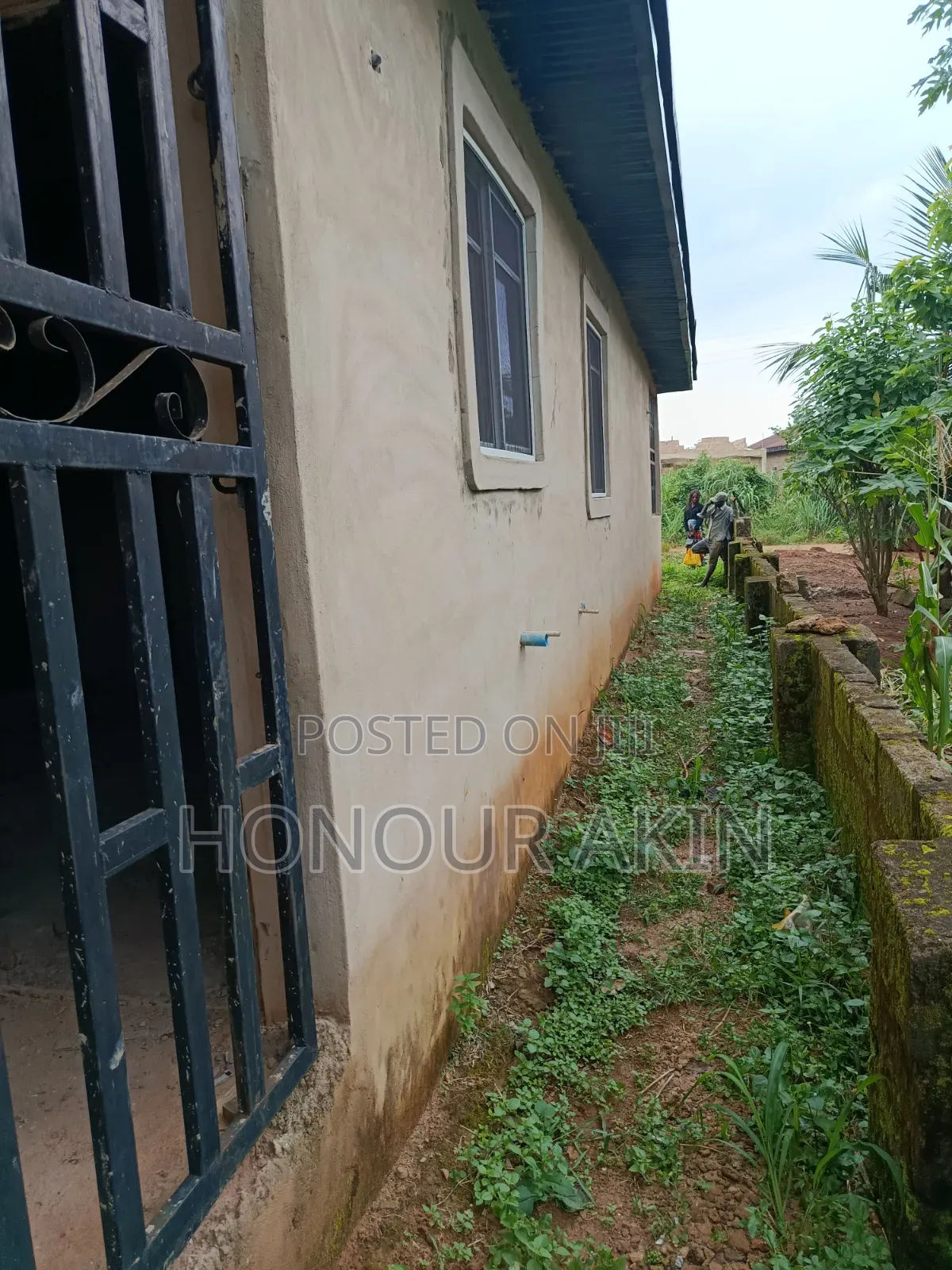 3bdrm Bungalow in Benin City for sale