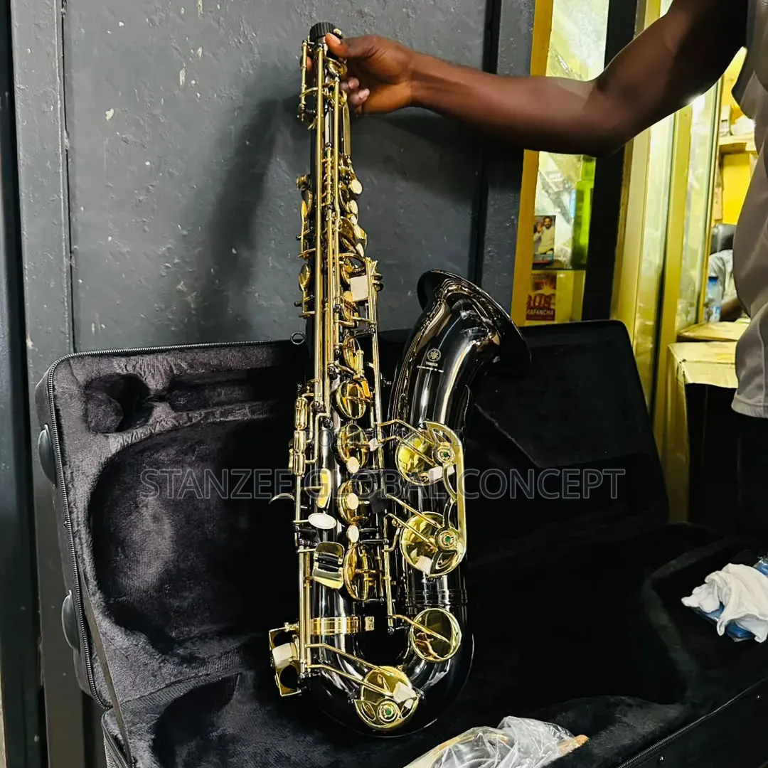 Yamaha Tenor Saxophone – Black Nickel & Gold