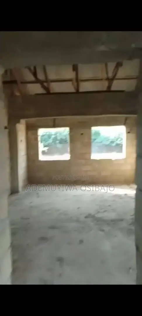2bdrm Bungalow in Lekki Expressway for sale