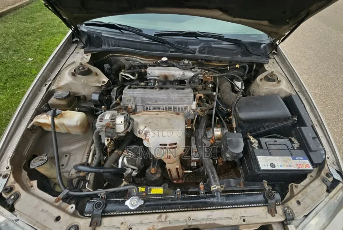Toyota Camry 2002 Gold