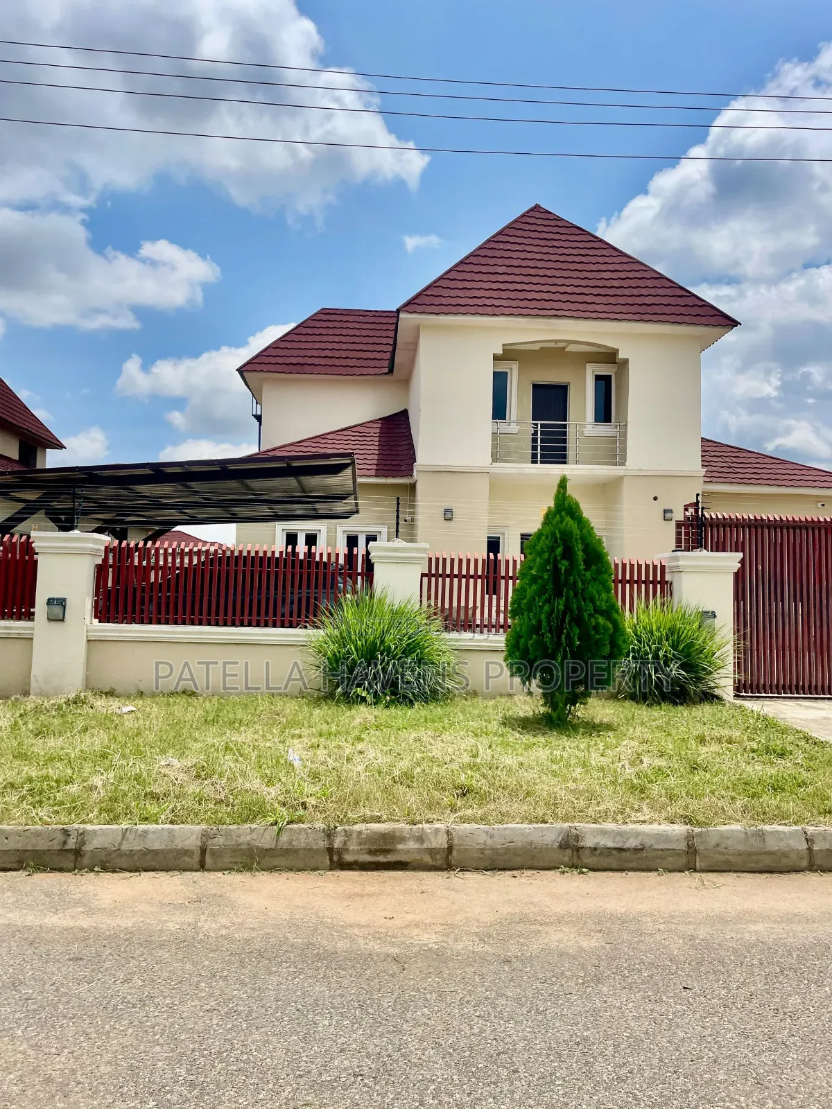 3bdrm Duplex in FHA for sale