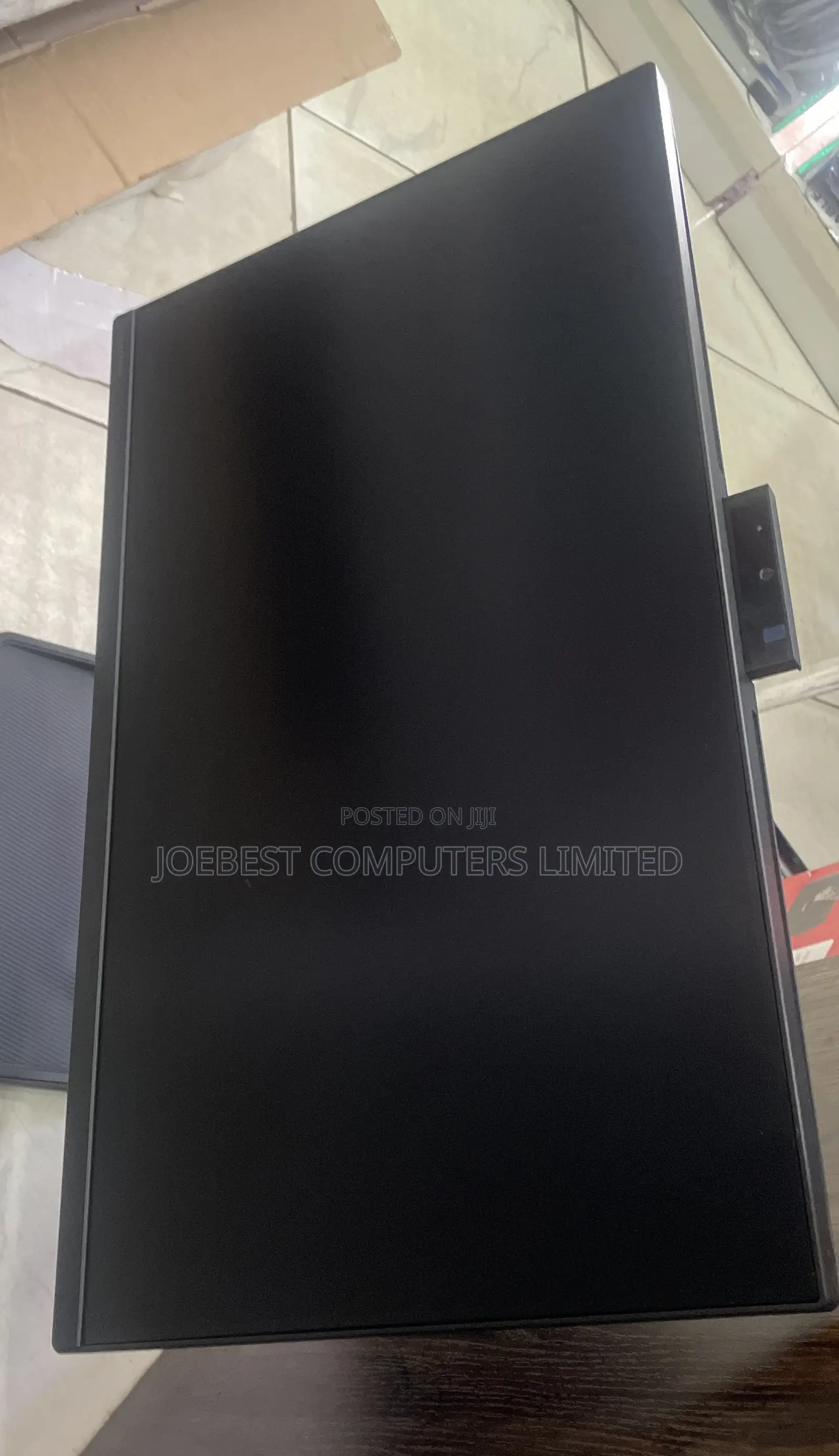 Desktop Computer Lenovo 4GB AMD Ryzen SSD 256GB