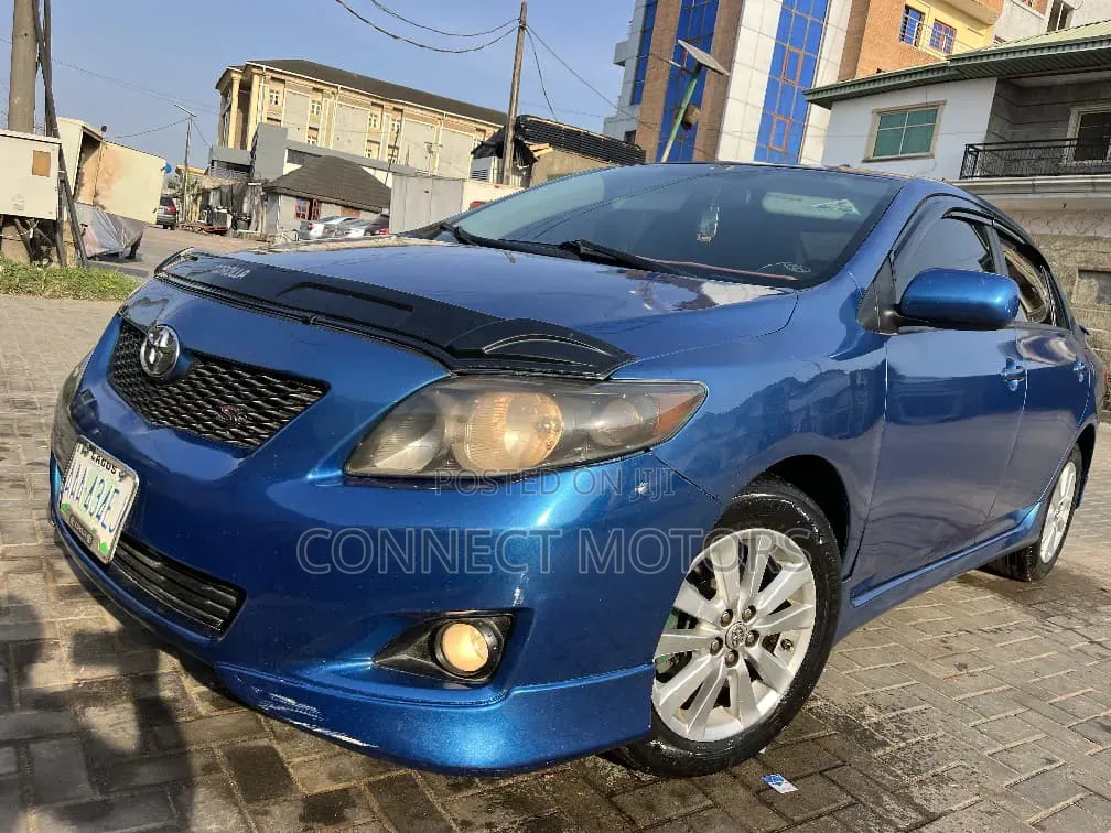 Toyota Corolla 2010 Blue